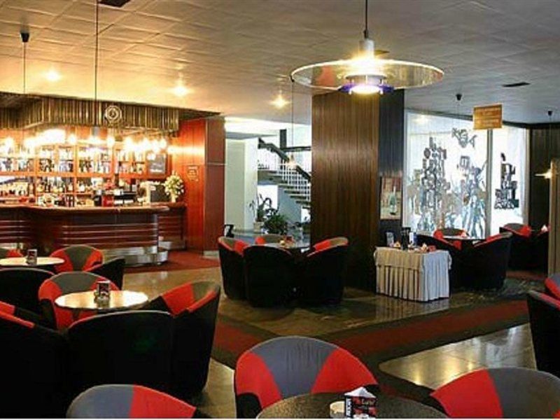 Hotel Lux Banská Bystrica Restaurant foto