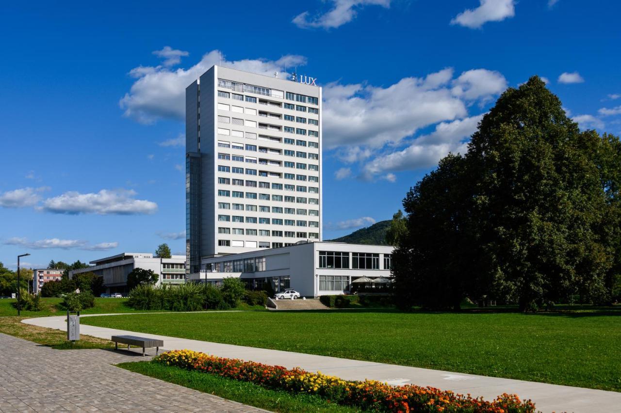 Hotel Lux Banská Bystrica Exterior foto